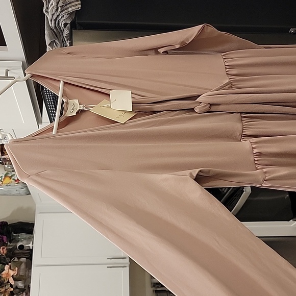 NWT To My Lovers Taupe Tie Dress - Picture 2 of 9